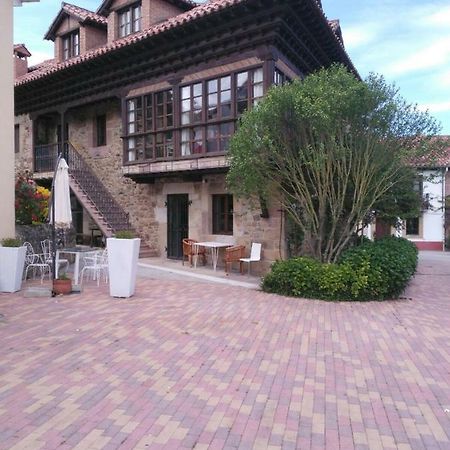 Apartamentos La Casona Ucieda 외부 사진