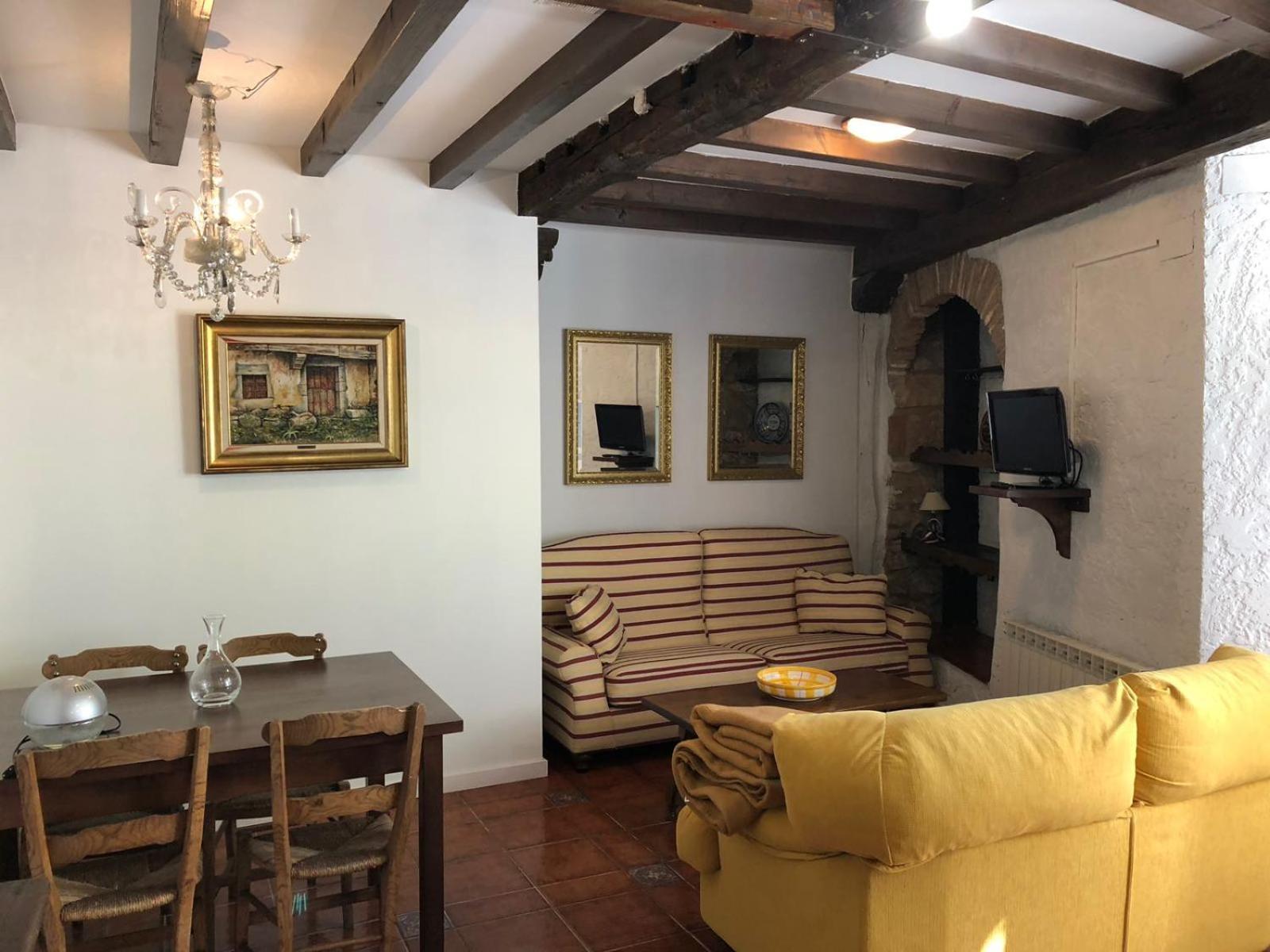 Apartamentos La Casona Ucieda 외부 사진