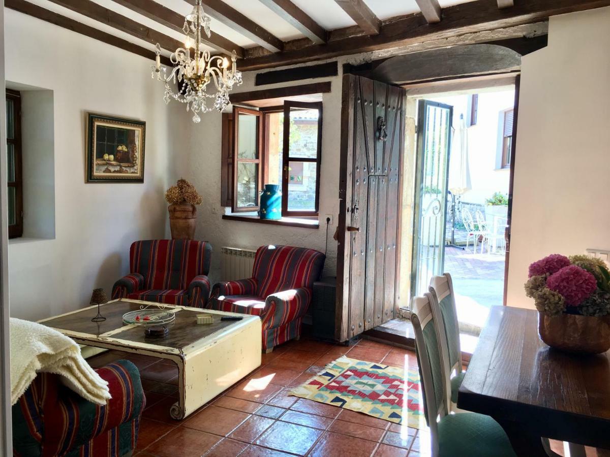 Apartamentos La Casona Ucieda 외부 사진