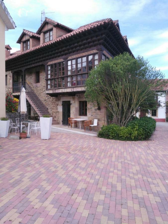 Apartamentos La Casona Ucieda 외부 사진