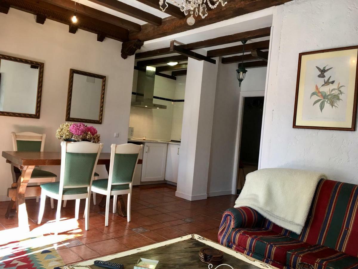 Apartamentos La Casona Ucieda 외부 사진